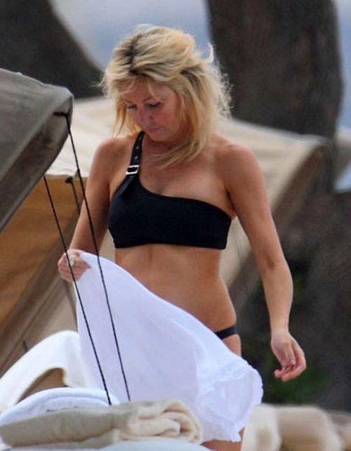 16P Heather Locklear exposing her sexy body and hot ass in bikini on beach