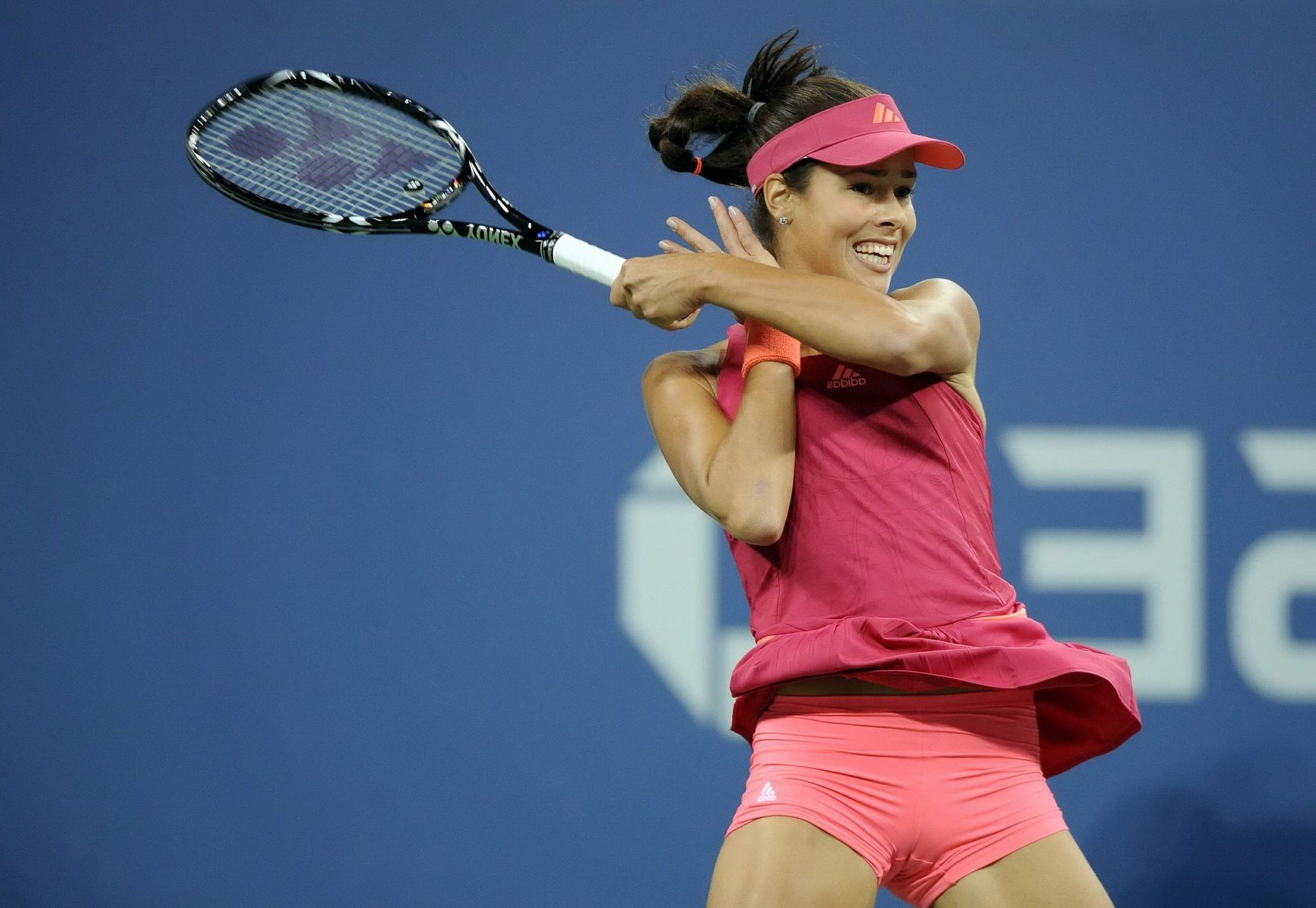 16P Ana Ivanovic showing cameltoe at the US Open in New York