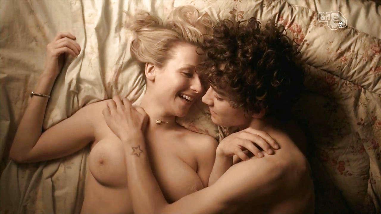 16P Amy Beth Hayes showing her nice big tits and fucking hard in nude movie scenes