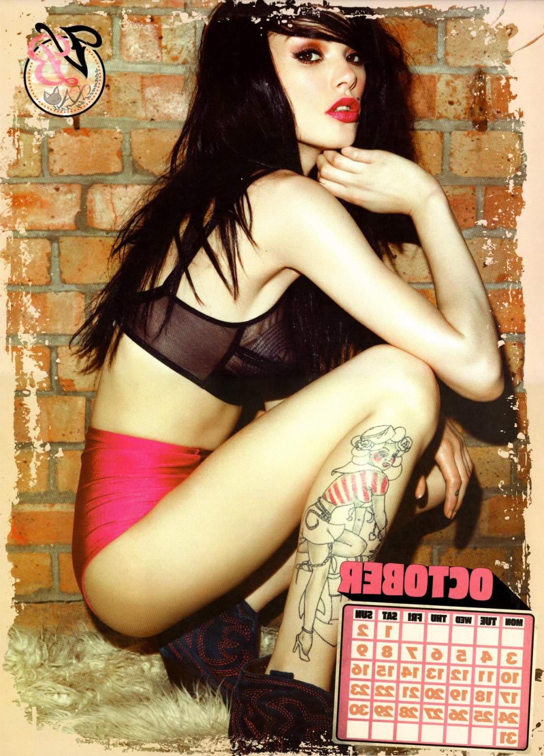 16P Vikki Blows posing nude for her official 2011 calendar