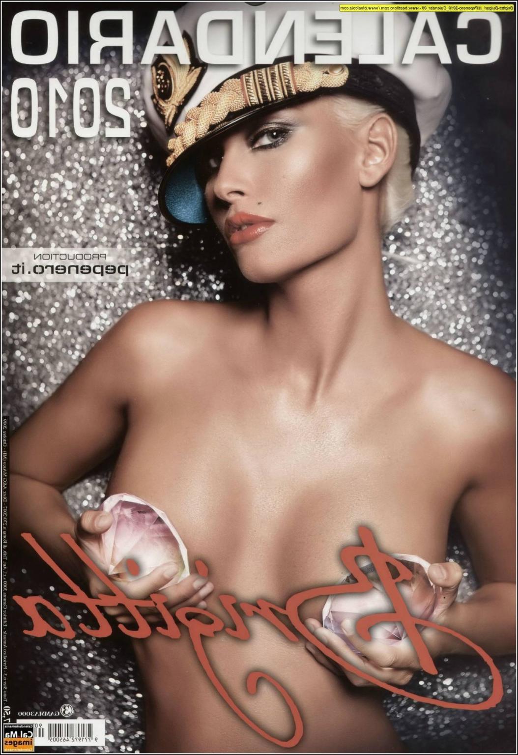 15P Brigitta Bulgari fully nude killer body in her official 2010 calendar