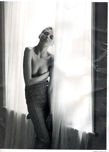 10P Anja Rubik shows his naked body and tits and butt