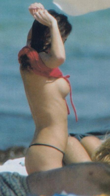 7P Paz Vega completely nude and amazing shaved pussy