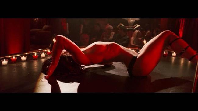 15P Jessica Biel great ass in thongs and cameltoe