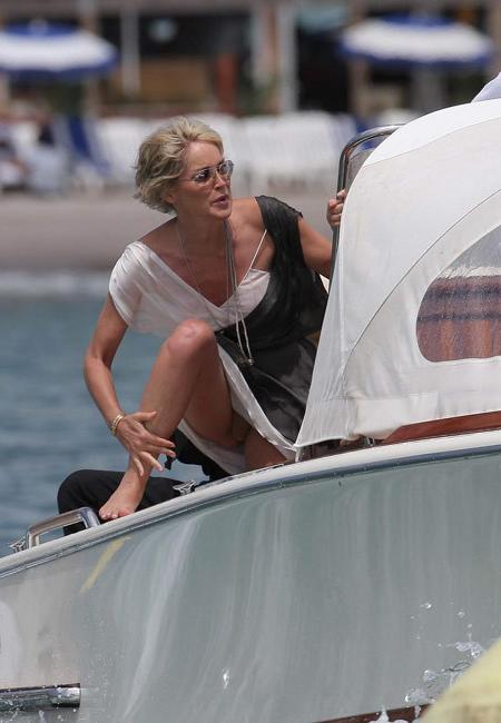 15P Celebrity Sharon Stone nice pussy lips and cameltoe