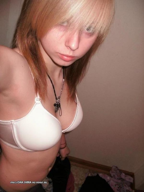 14P Amateur emo babe strips naked in the bedroom