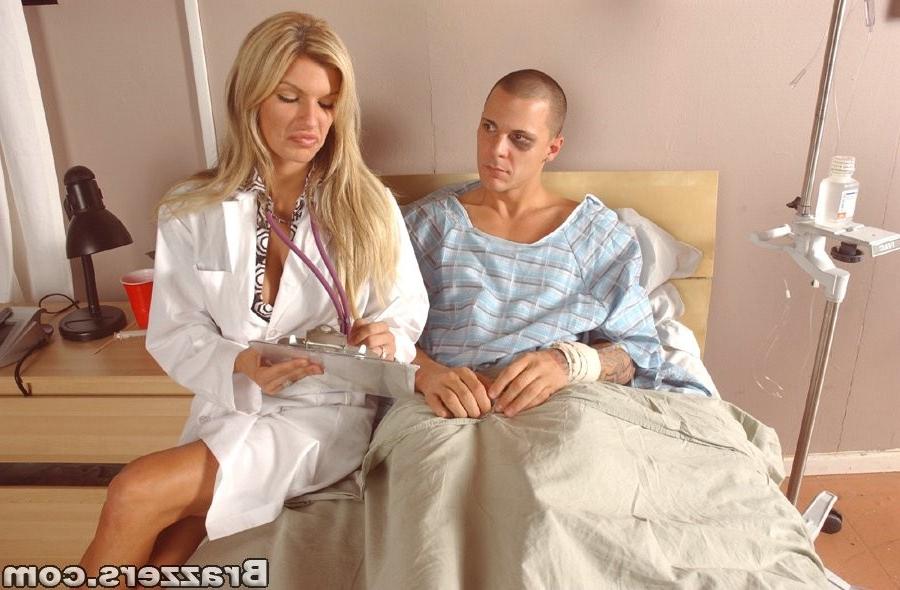 19P Busty nympho doctor fucked and creamed by a lucky patient