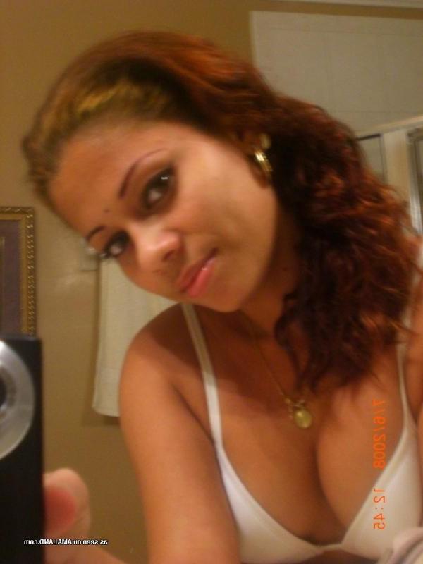 8P Gallery of sexy non-nude honeys posing for their lovers