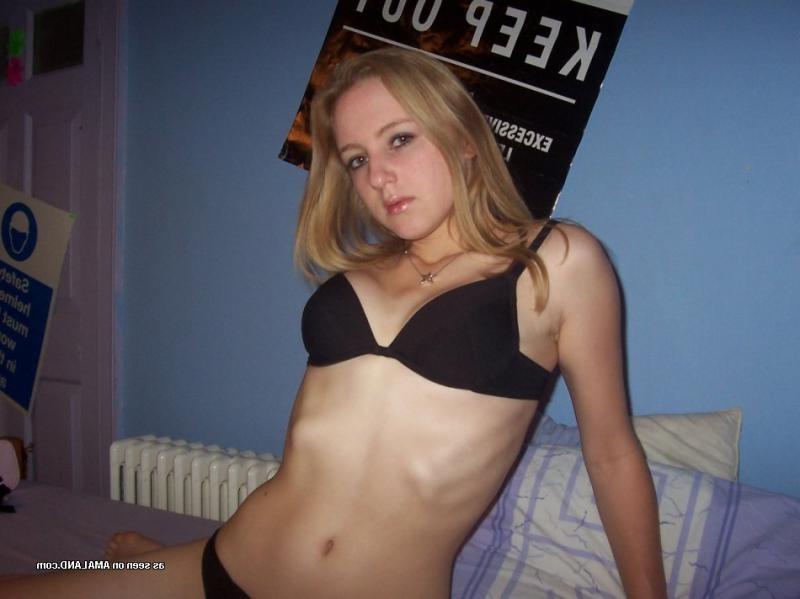 14P Hot amateur blonde GF's non-nude selfpics in her bedroom