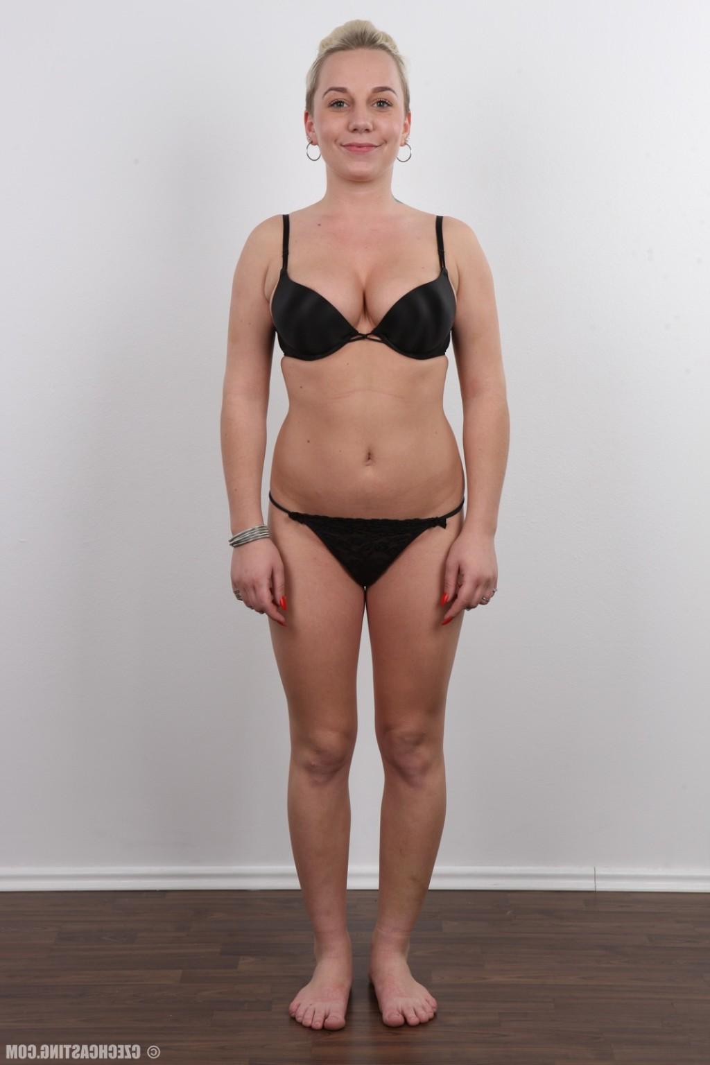20P Blonde bombshell Dominika looks great in the precasting nude sho