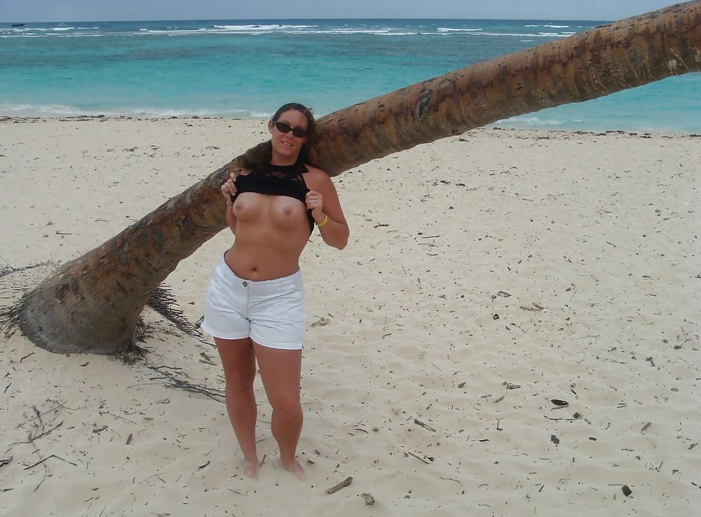 11P Wife on Holiday 