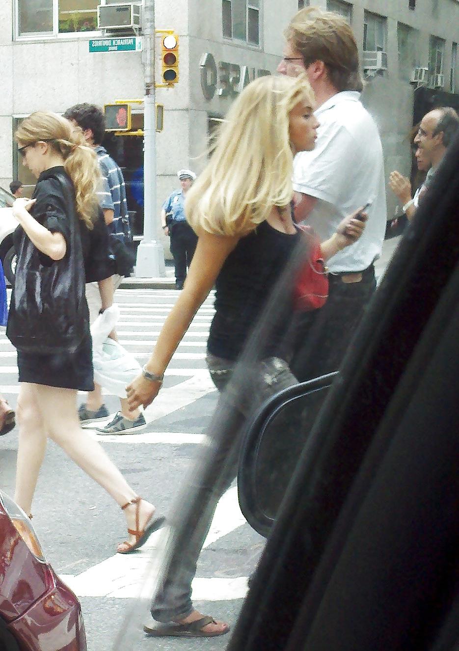 11P New York Upper East Side Central Park Girls