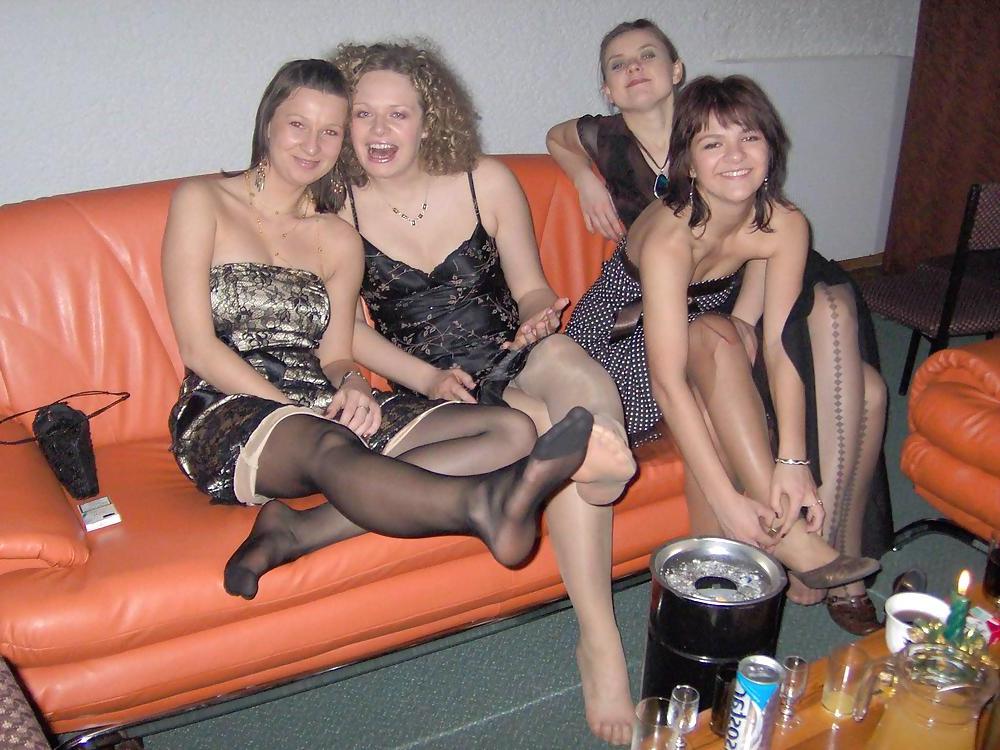12P Amateur party bitches