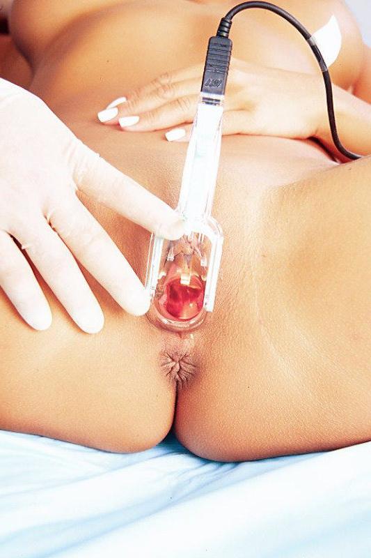 15P Asian bitch have weird doctor exam