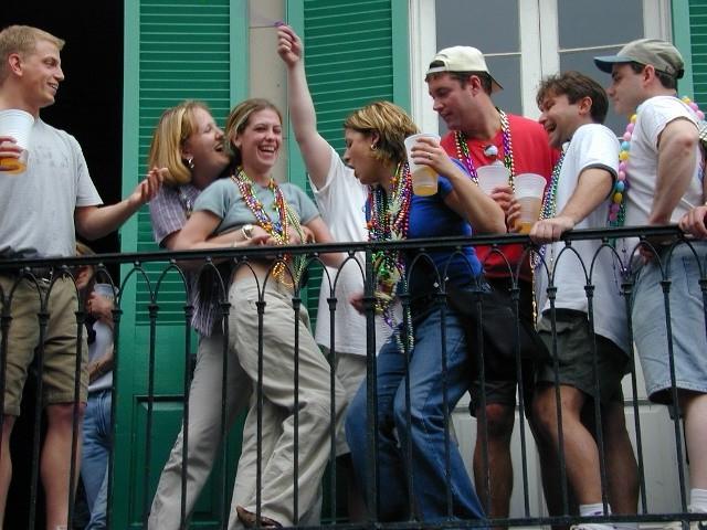 15P Drunk slutty babes exposing their tits during mardigras