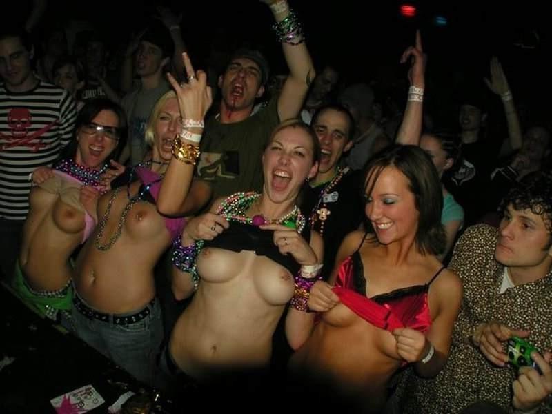 15P Wild teens getting drunk and naked at parties