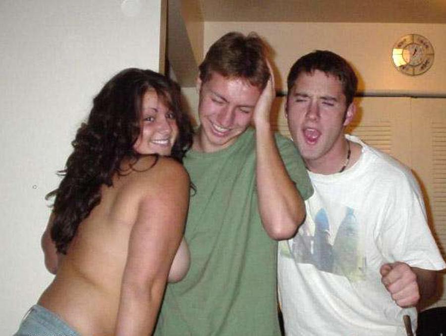 15P Drunk amateur girlfriends partying and flashing