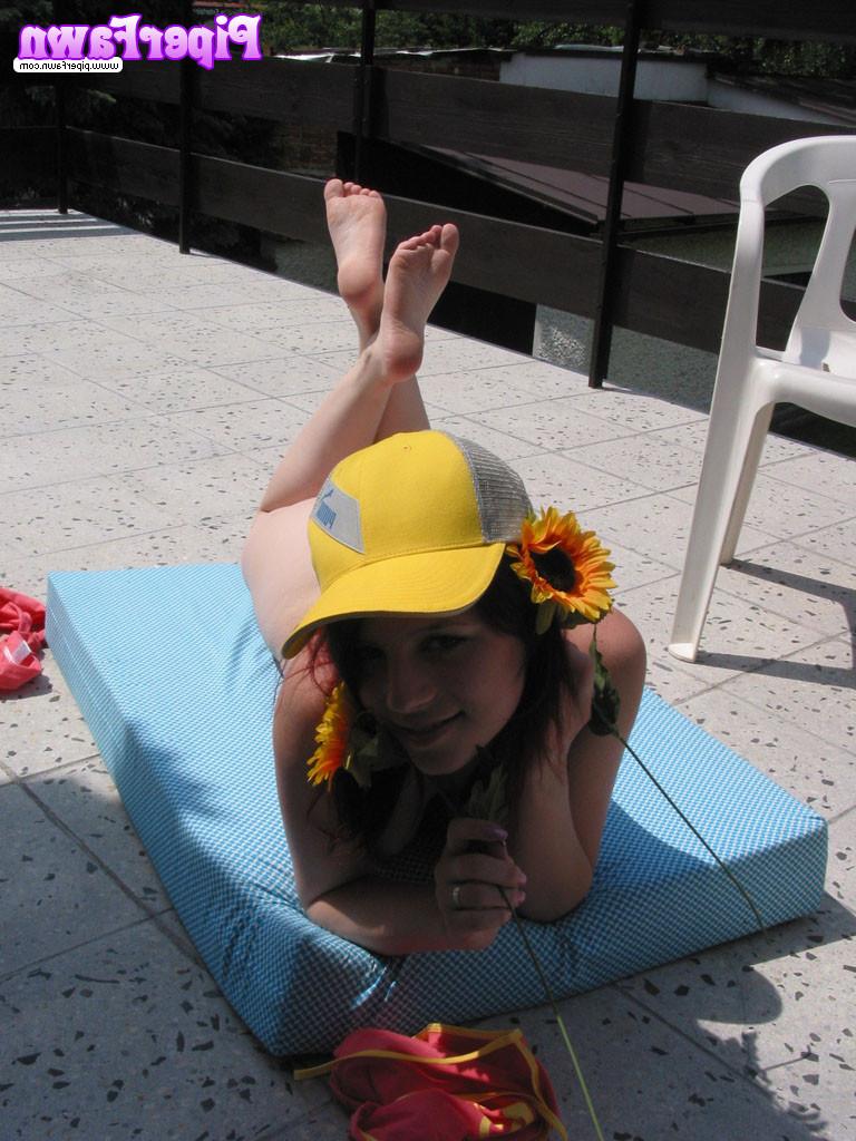 16P Busty redhead teen in hat outside
