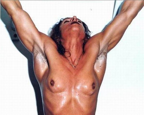 12P female bodybuilders posing and in action