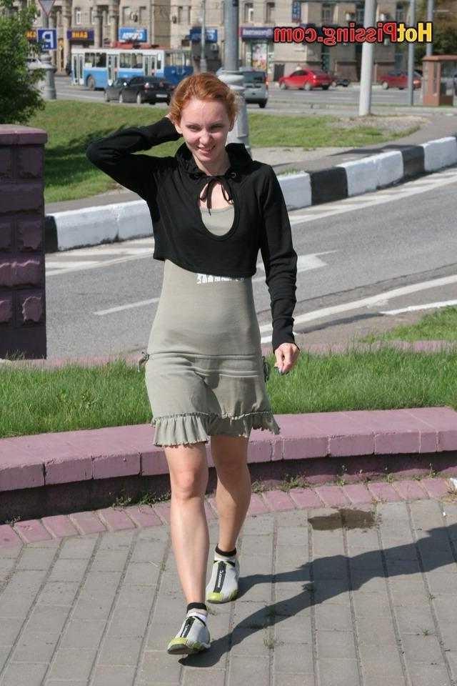 15P Slut pissing outdoors