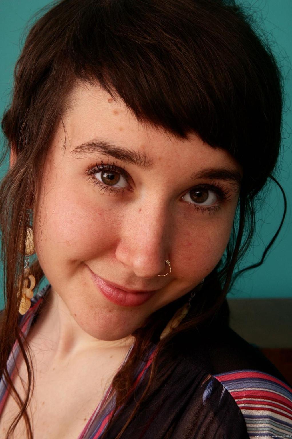 15P Hirsute natural amateur teen spreading pussy