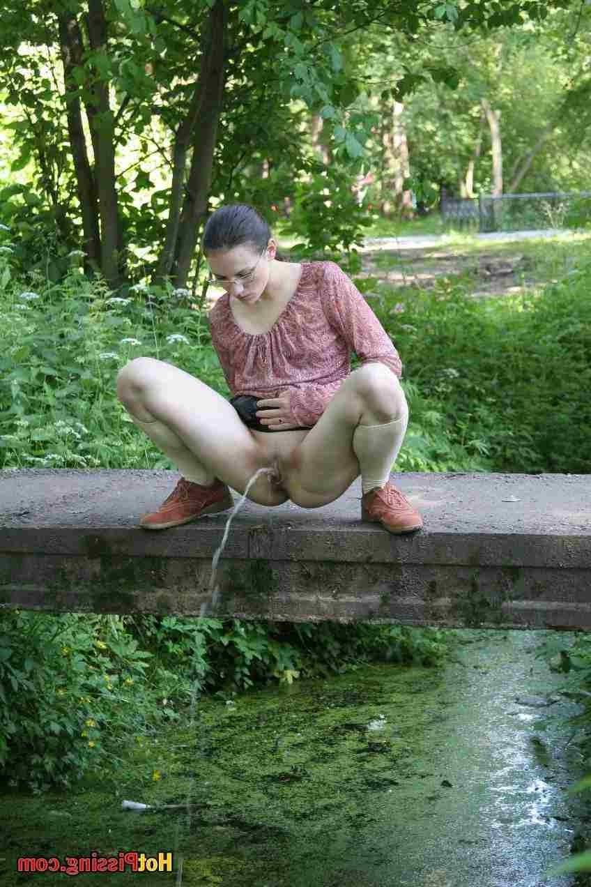 15P Slut pissing off a bridge
