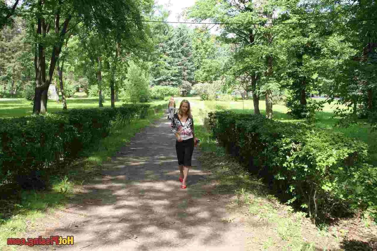 15P Slut pissing outdoors