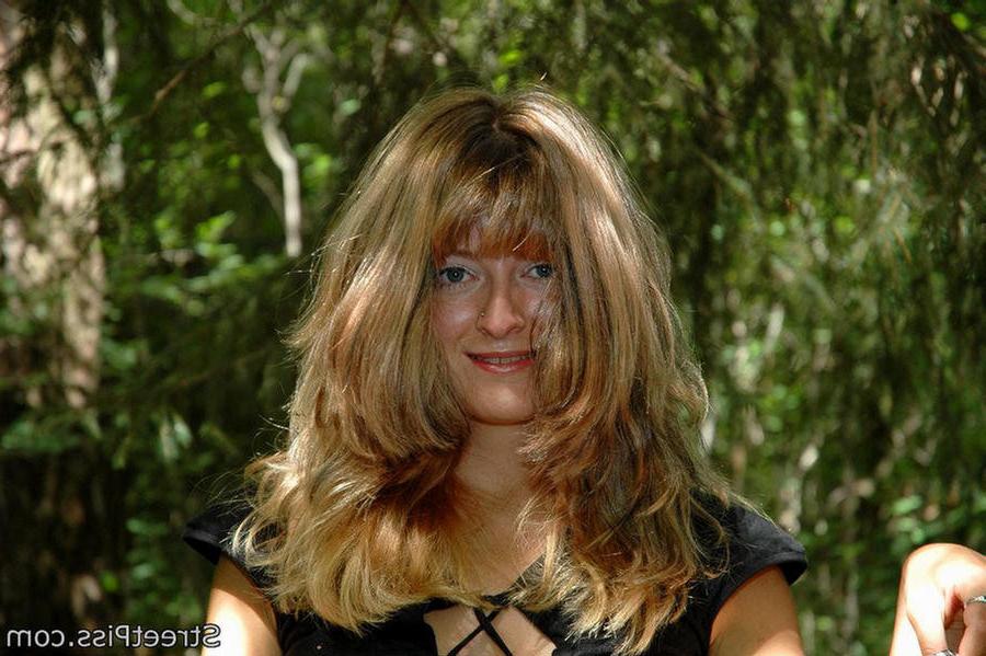 12P Shy blonde shows off pussy in woods and pees