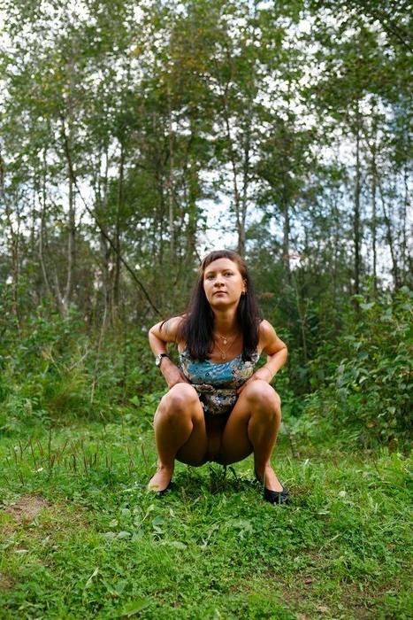 16P Tight teen with no underwear takes a piss outdoors