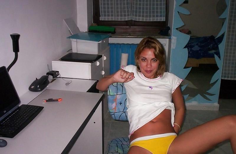 25P SLUTS OF THE DAY...01. MARCH