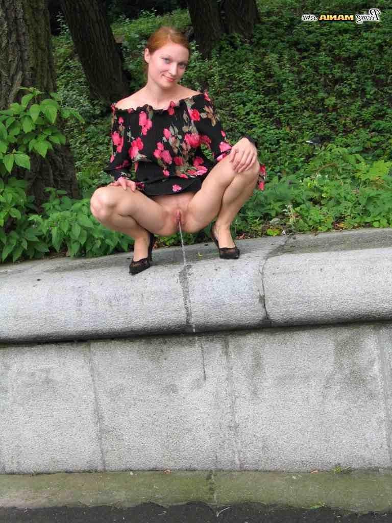 16P Slut peeing outdoors