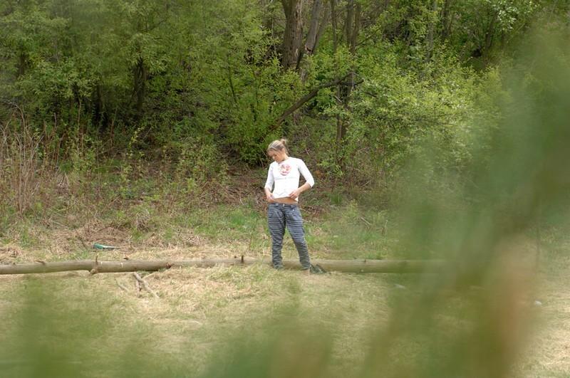 16P Nice ass blonde babe strips down and takes a piss outdoors