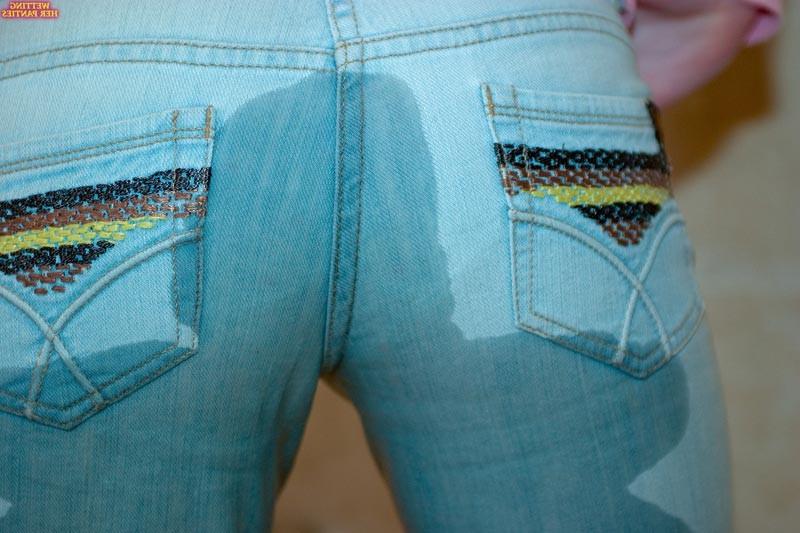 16P Peeing desperation with babe wetting her panties