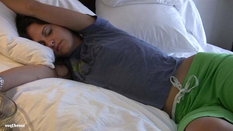 16P Teen chick peeing in her sleep