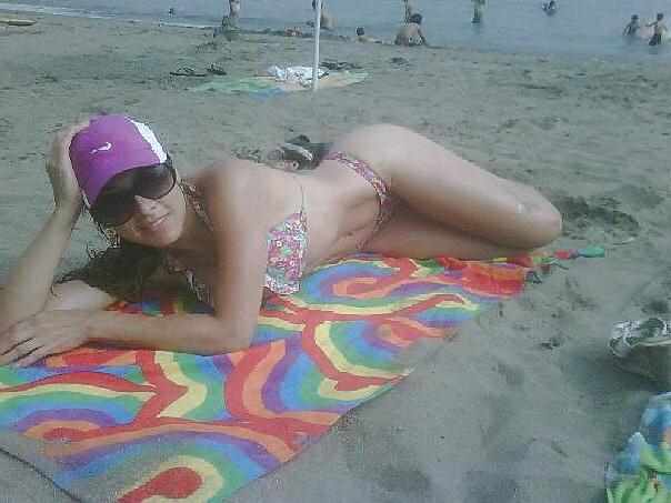 14P Holiday at the beach