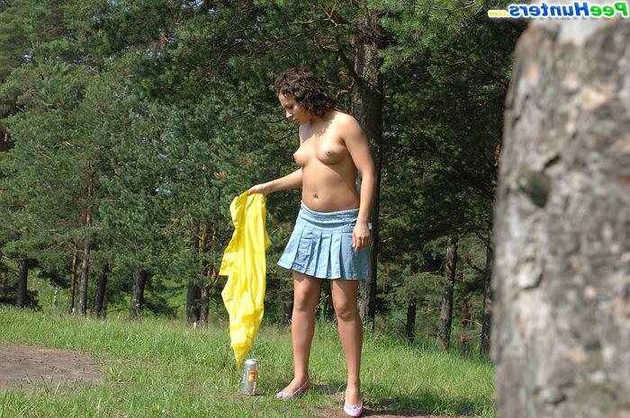 16P Amateurteen strips naked and takes a piss outdoors