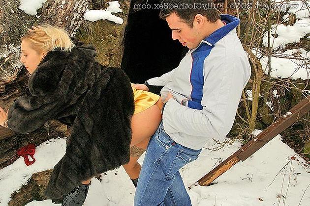 18P Wild and messy orgie and drunk party sex