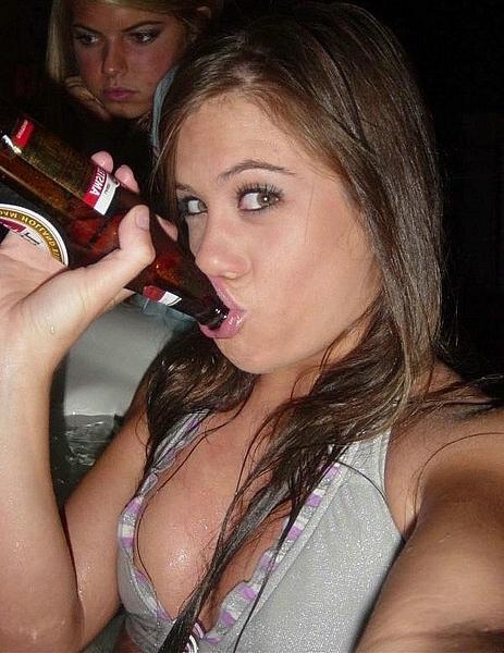 15P Gorgeous nude drunk girls posing on camera
