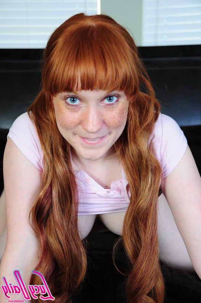 16P Big boob redhead in pigtails