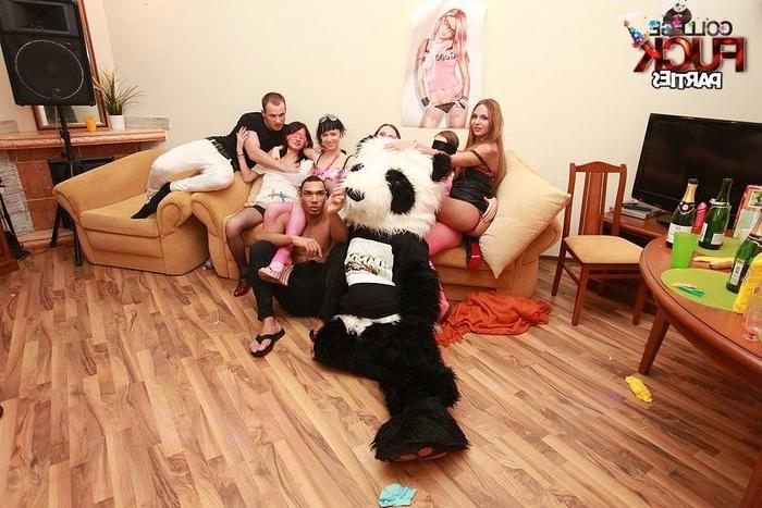 8P wild student sex scenes from the best college fuck parties