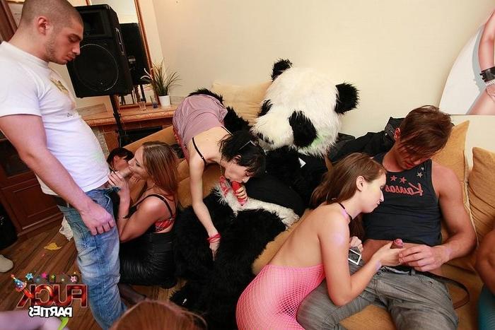 8P wild student sex scenes from the best college fuck parties