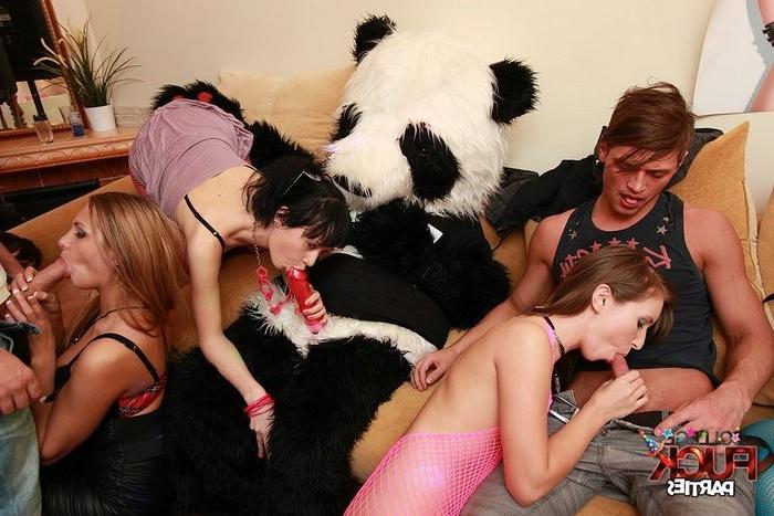 8P wild student sex scenes from the best college fuck parties