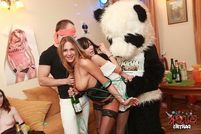 8P wild student sex scenes from the best college fuck parties
