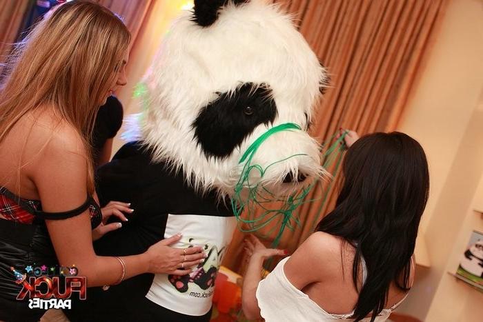8P wild student sex scenes from the best college fuck parties