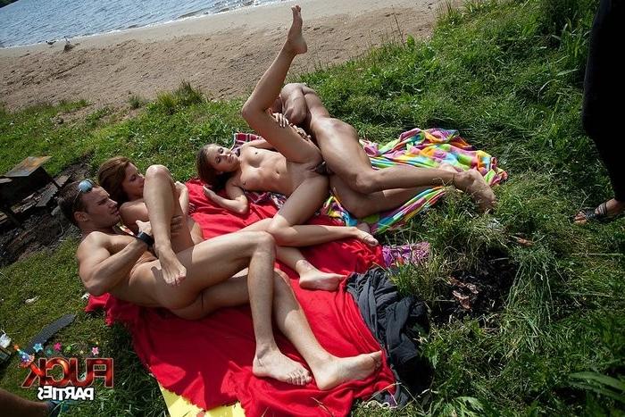 8P wild student sex scenes from the best college fuck parties