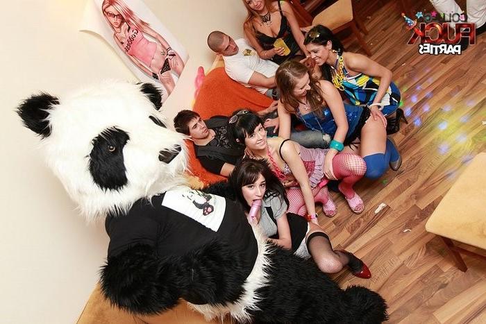 8P wild student sex scenes from the best college fuck parties