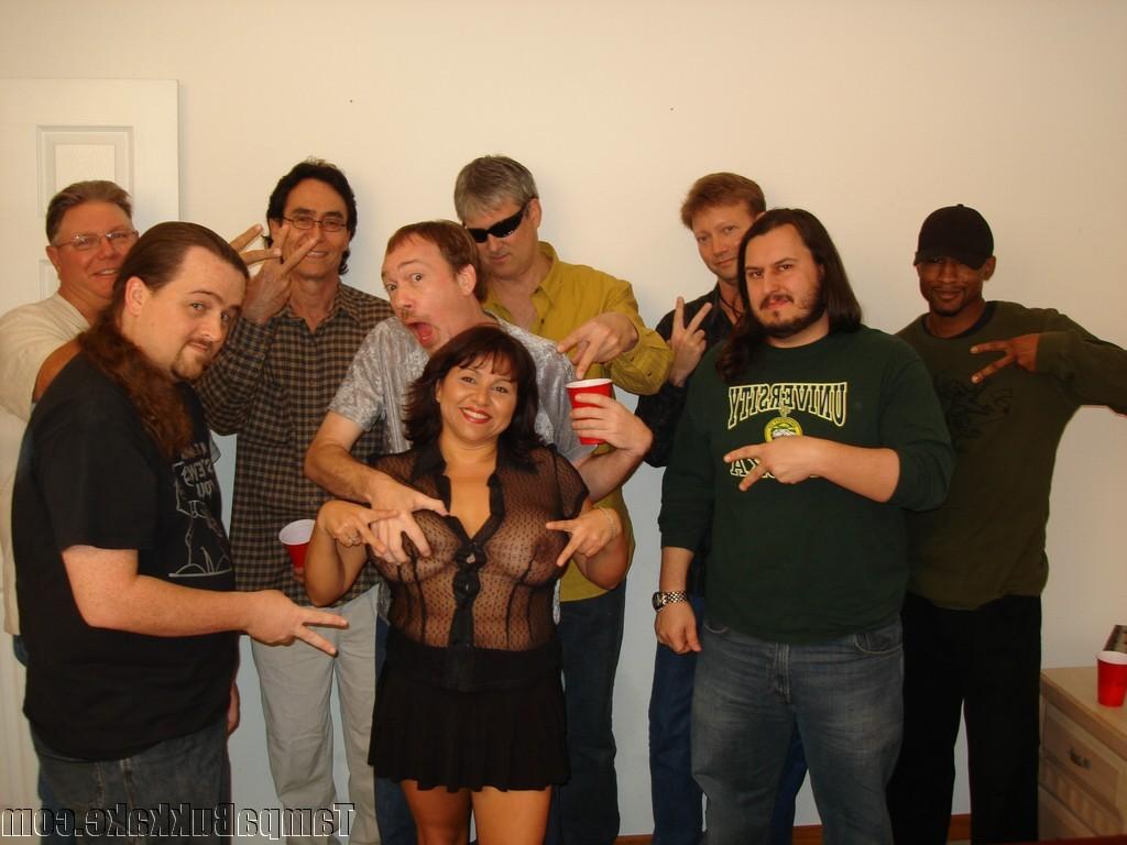 20P Freaking Busty Mama gets gangbanged at the party