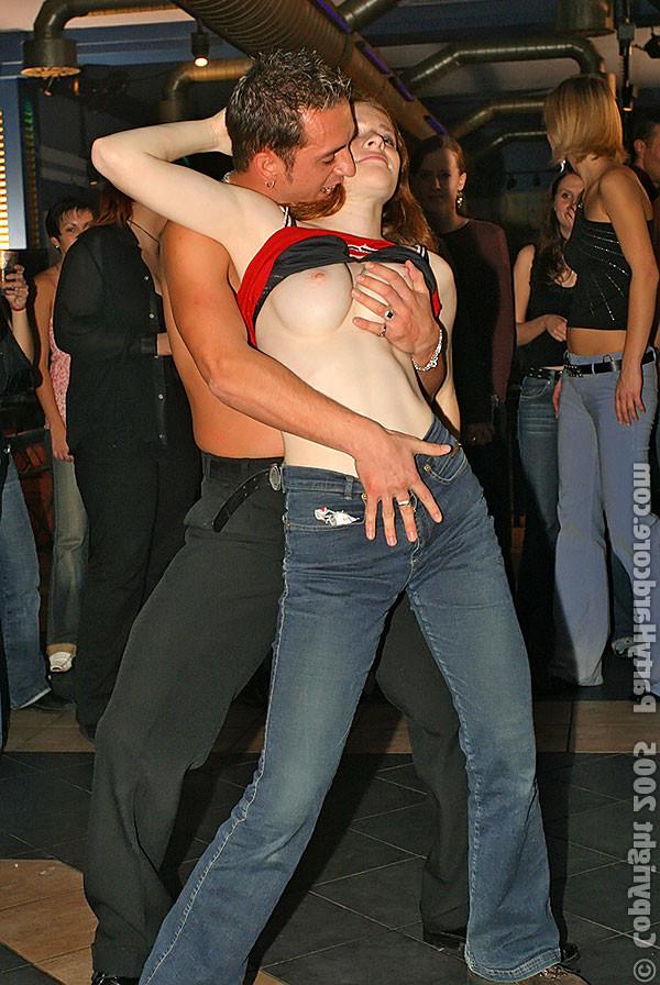 16P :: PARTY HARDCORE :: Hot bodied male strippers seduce girls in the private club
