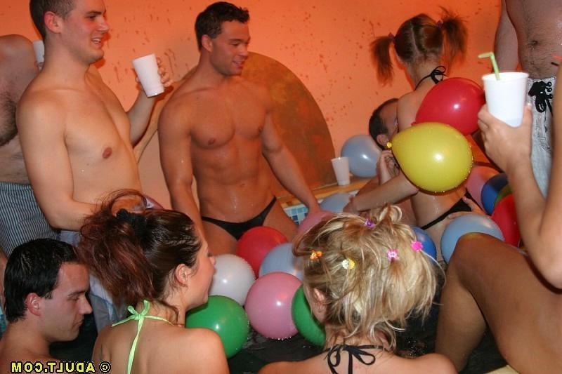 12P Drunk Amateurs group hardcore party