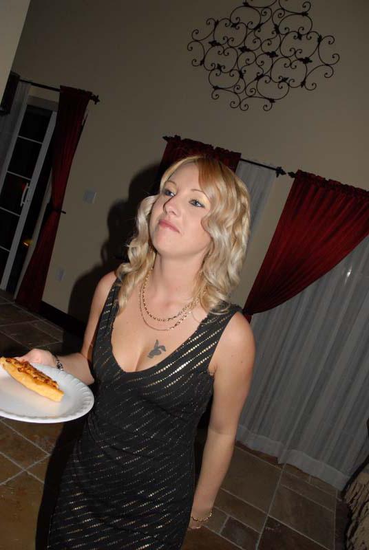15P Drunk college babe fucking in hardcore party